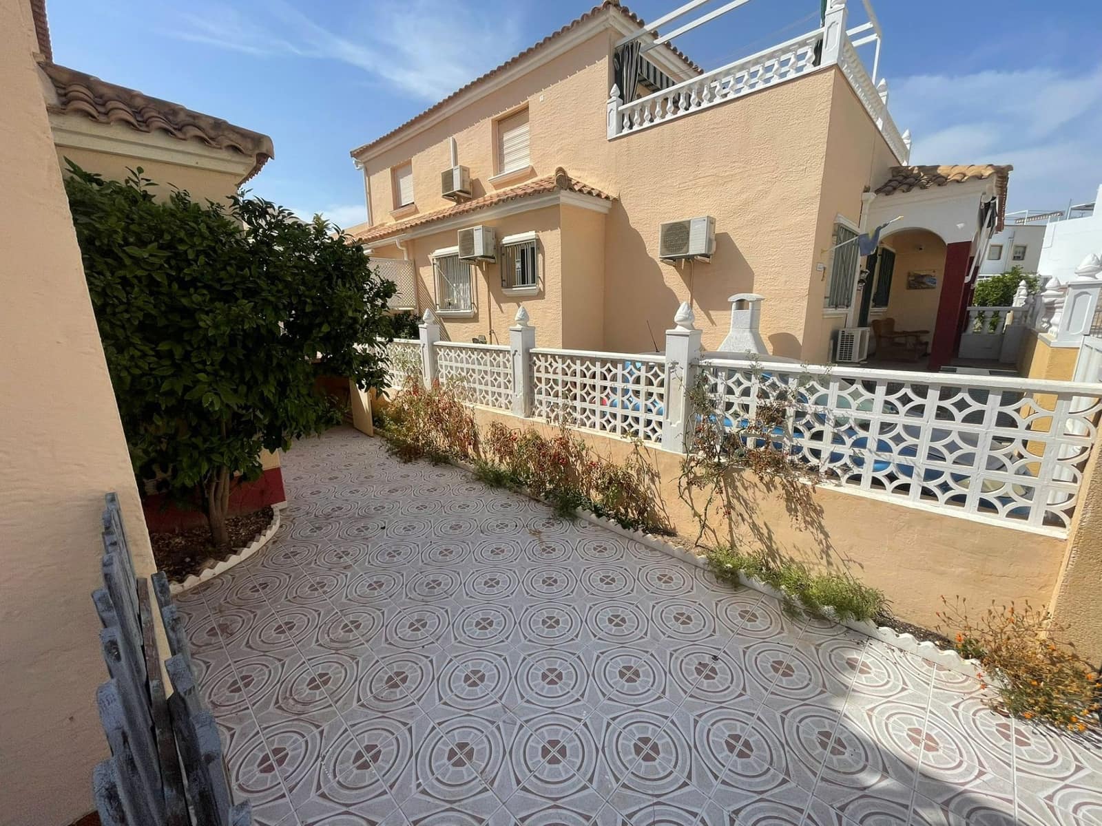 3 sovrum Hus till salu i Playa Flamenca med pool garage - 180 000 € (Ref: 9326011)