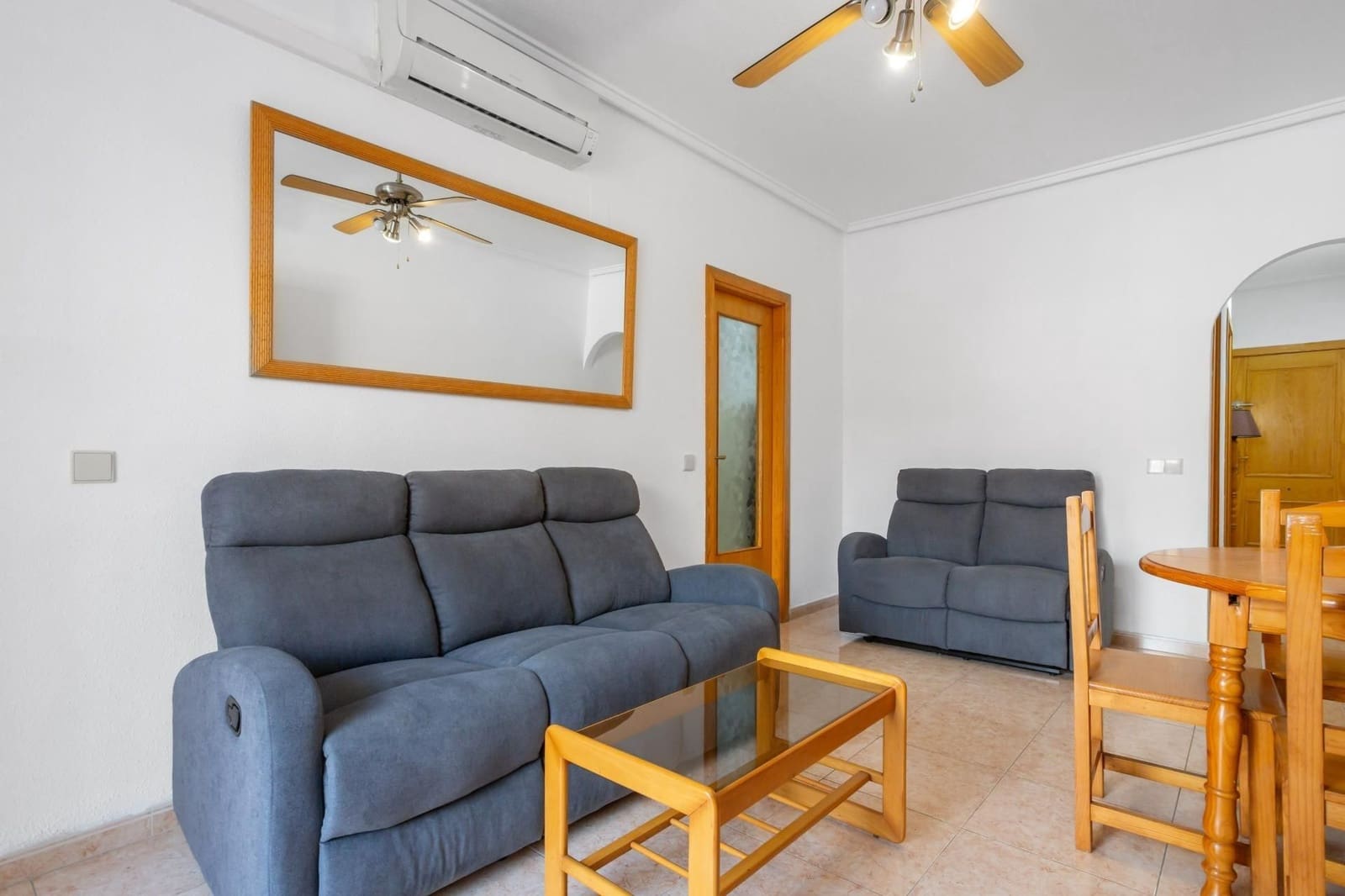 2 bedroom Apartment for sale in Torrevieja with pool - € 117,260 (Ref: 9334409)