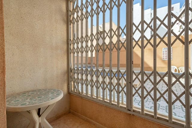 2 bedroom Apartment for sale in Torrevieja with pool - € 117,260 (Ref: 9334409)