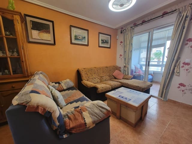 2 makuuhuone Huoneisto myytävänä paikassa Torrevieja mukana uima-altaan - 127 260 € (Ref: 9344382)
