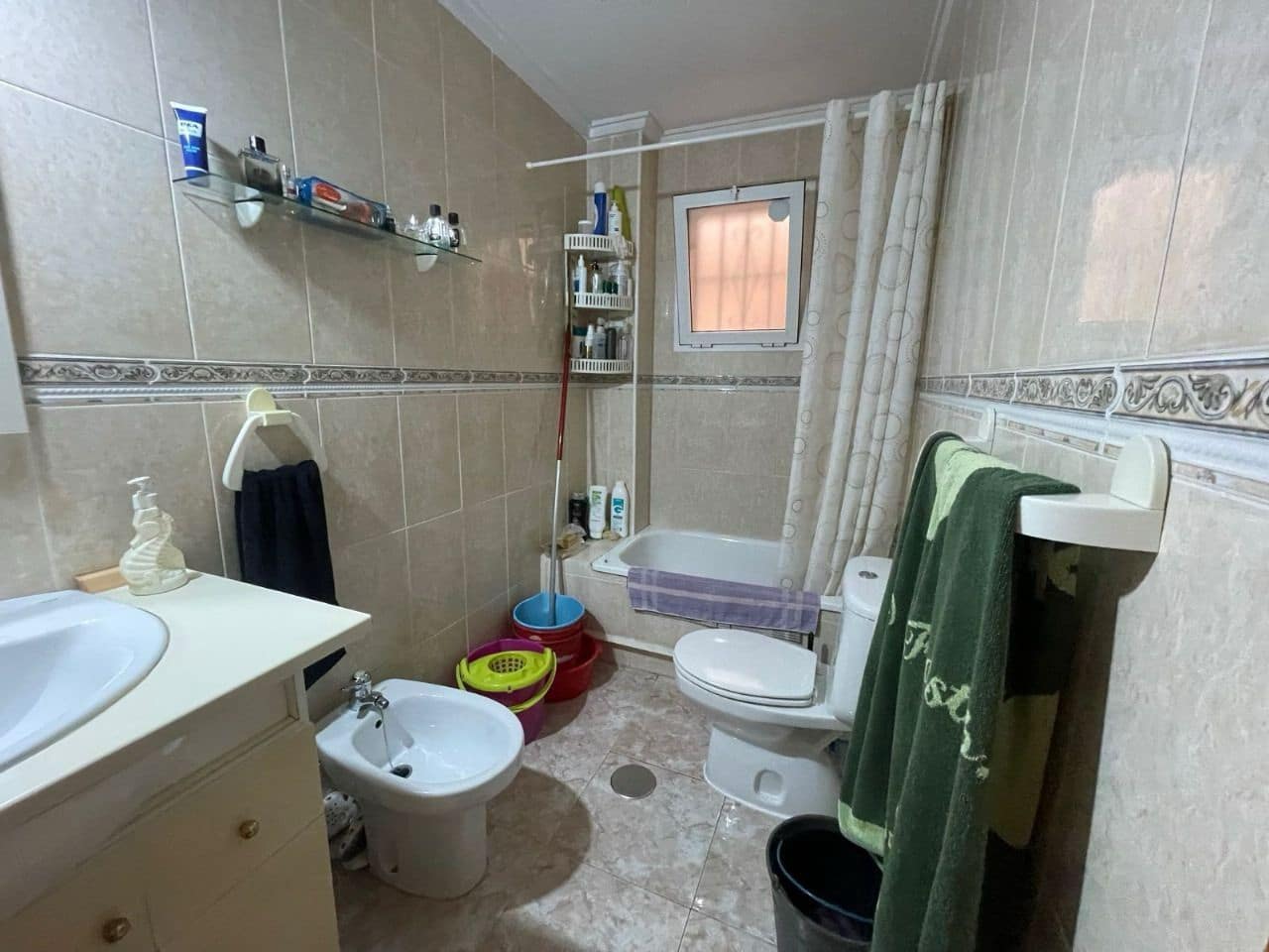 2 soveværelse Lejlighed til salg i Torrevieja med swimmingpool garage - € 126.000 (Ref: 9344383)