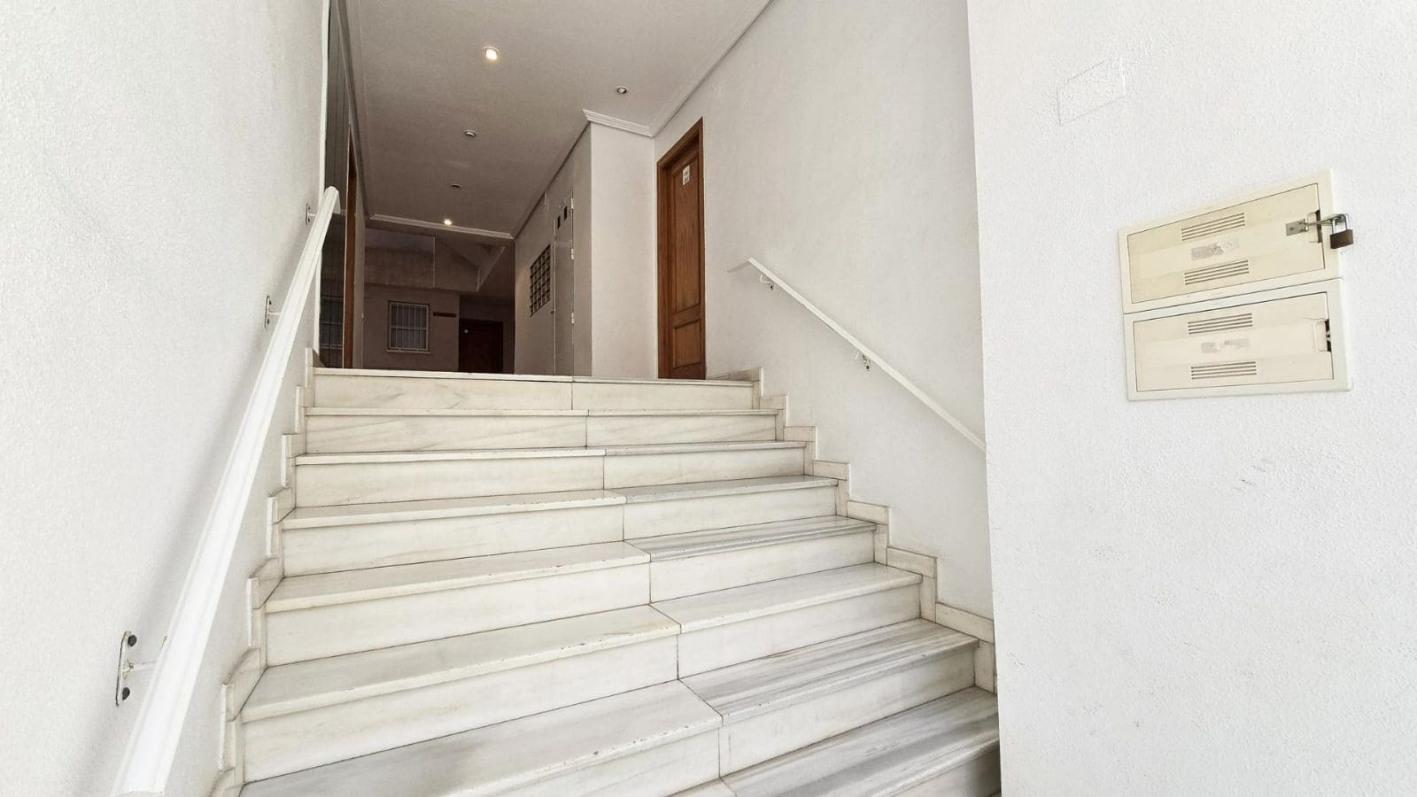 2 quarto Apartamento para venda em Torrevieja com piscina - 109 900 € (Ref: 9366993)