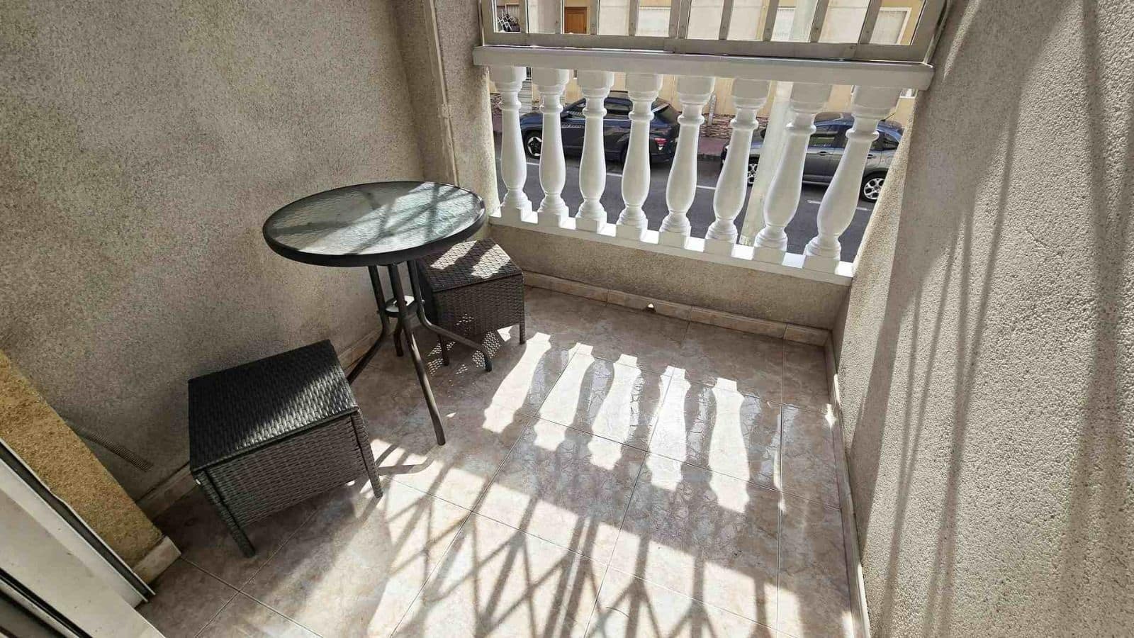 2 quarto Apartamento para venda em Torrevieja com piscina - 109 900 € (Ref: 9366993)