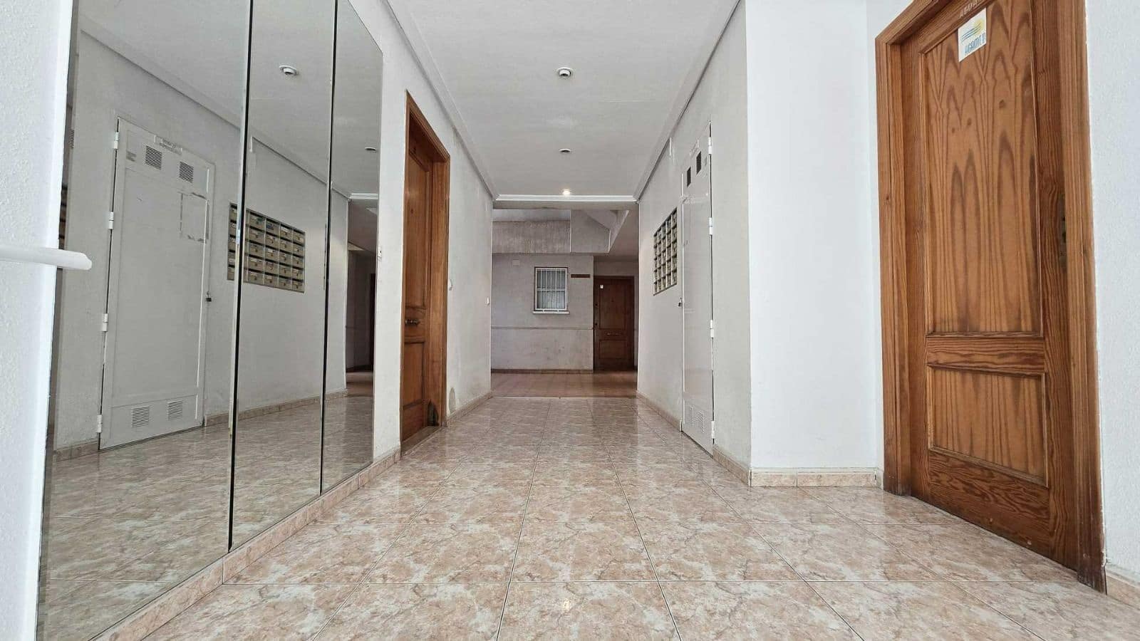 2 quarto Apartamento para venda em Torrevieja com piscina - 109 900 € (Ref: 9366993)