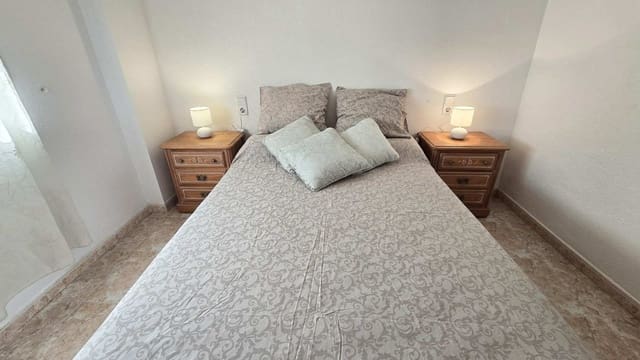 2 quarto Apartamento para venda em Torrevieja com piscina - 109 900 € (Ref: 9366993)