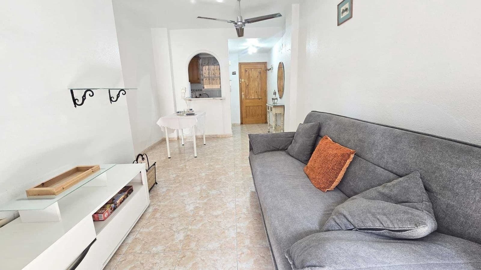 2 quarto Apartamento para venda em Torrevieja com piscina - 109 900 € (Ref: 9366993)