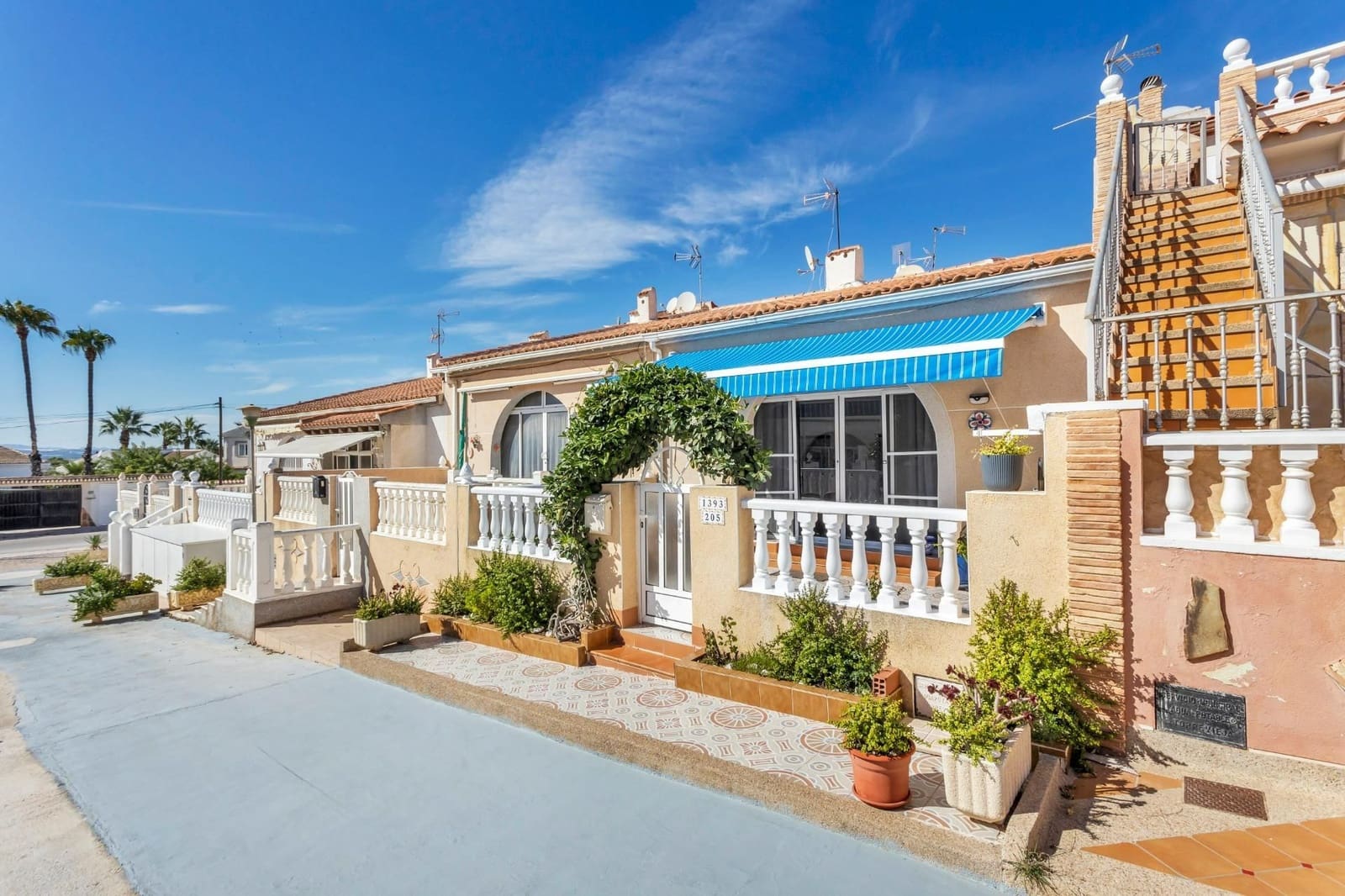 2 makuuhuone Omakotitalo myytävänä paikassa Torrevieja - 129 900 € (Ref: 9366994)