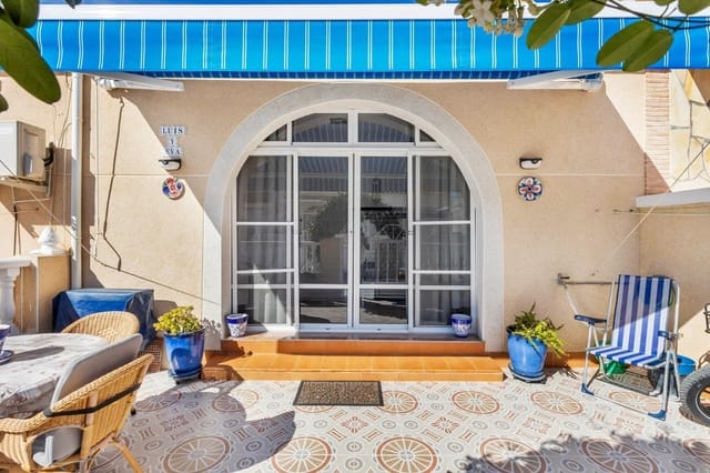 2 makuuhuone Omakotitalo myytävänä paikassa Torrevieja - 129 900 € (Ref: 9366994)