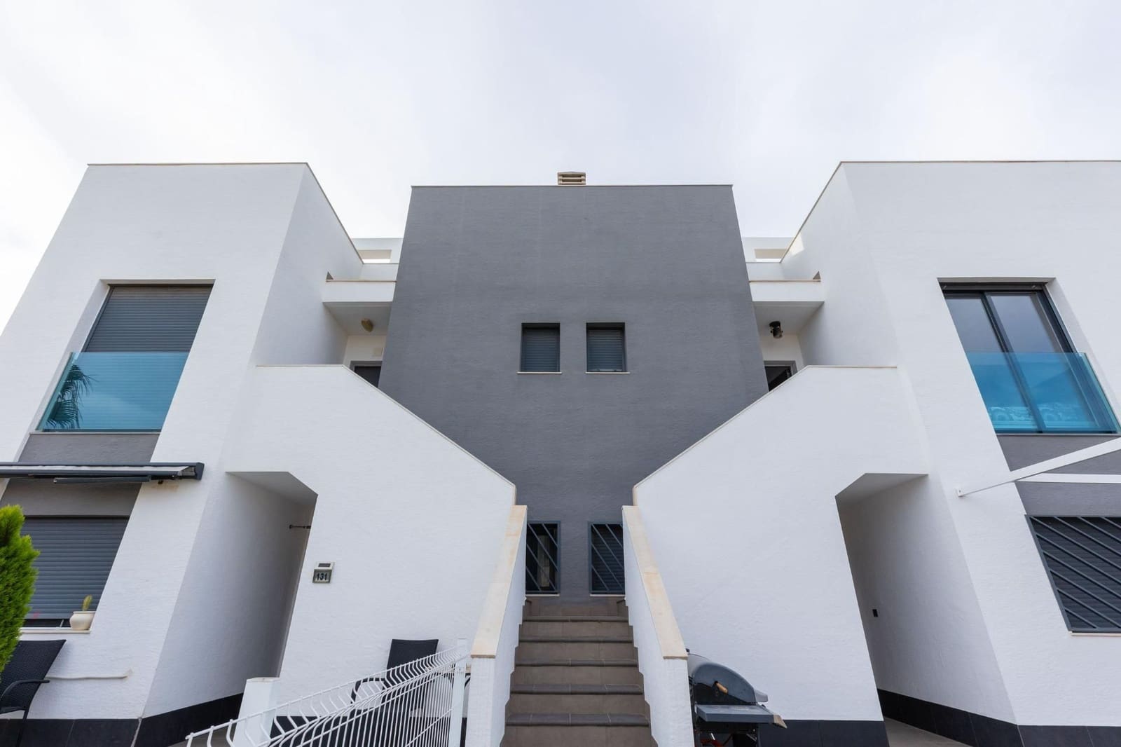 2 bedroom Apartment for sale in Punta Prima with pool garage - € 289,900 (Ref: 9366996)