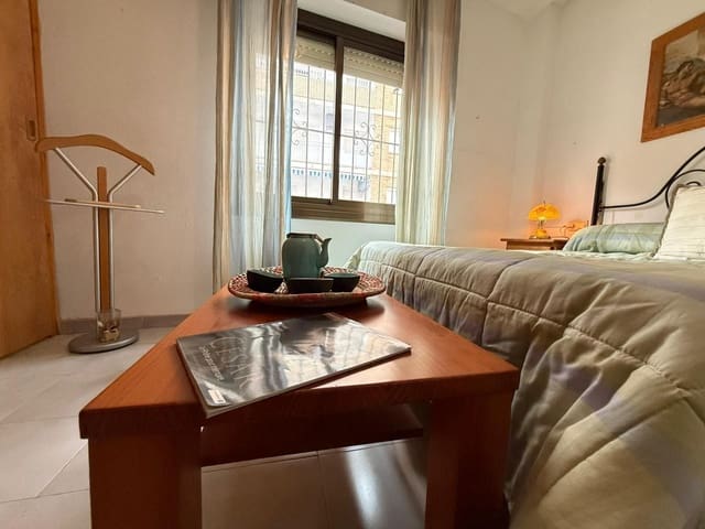 Apartamento de 1 habitación en Torrevieja en venta - 91.900 € (Ref: 9395760)