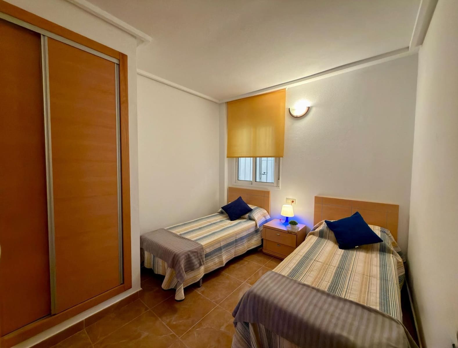 Apartamento de 2 habitaciones en Torrevieja en venta con piscina garaje - 125.000 € (Ref: 9433146)