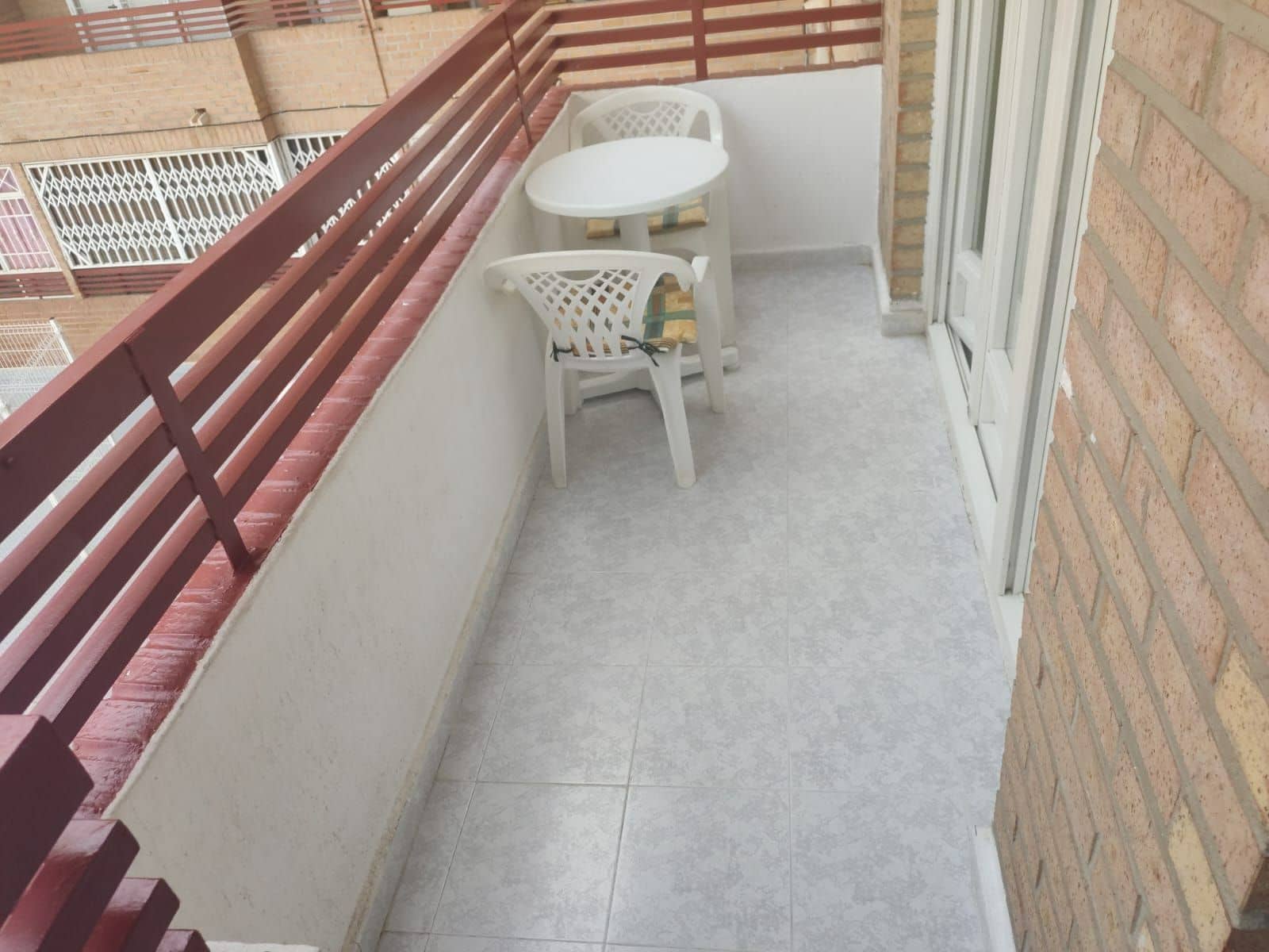 1 sovrum Lägenhet till salu i Torrevieja med pool - 89 990 € (Ref: 9433147)