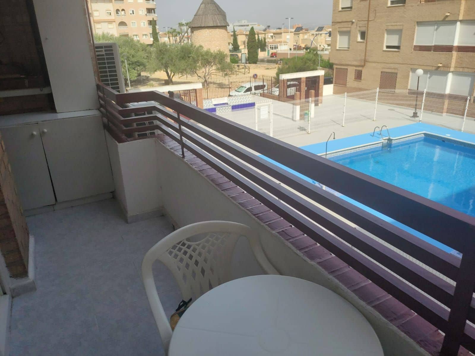 1 sovrum Lägenhet till salu i Torrevieja med pool - 89 990 € (Ref: 9433147)