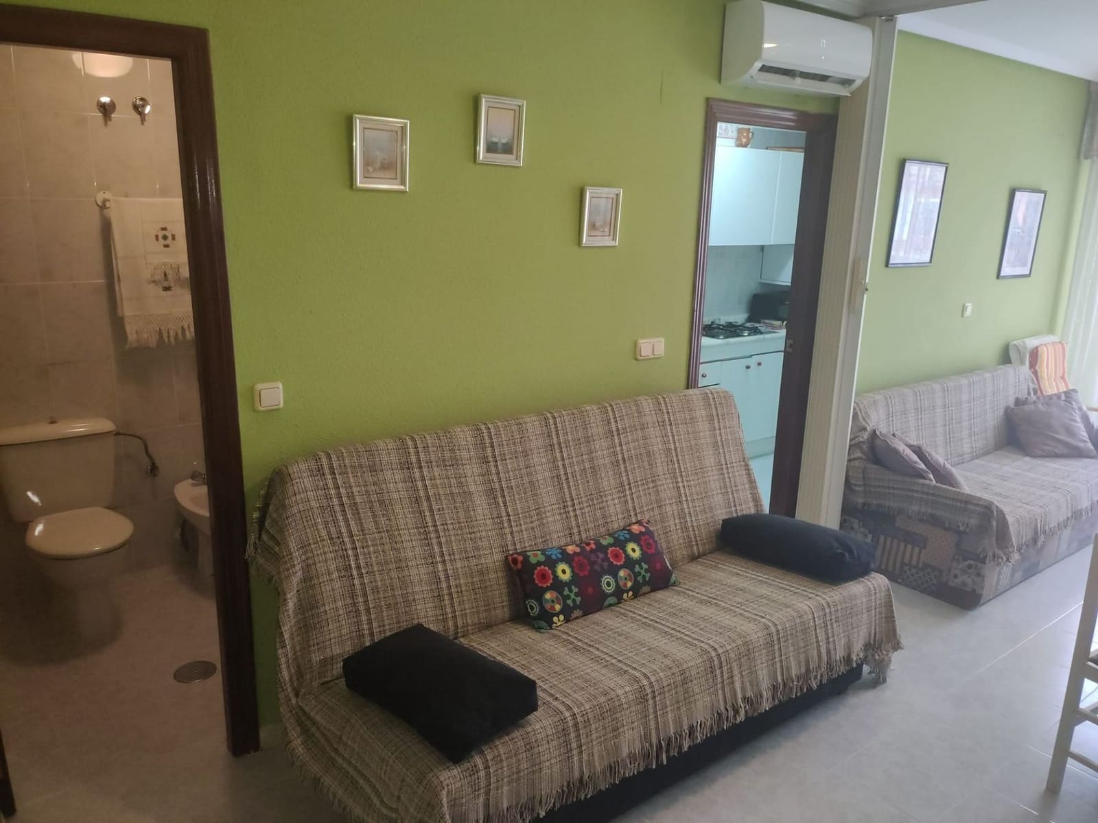 1 sovrum Lägenhet till salu i Torrevieja med pool - 89 990 € (Ref: 9433147)