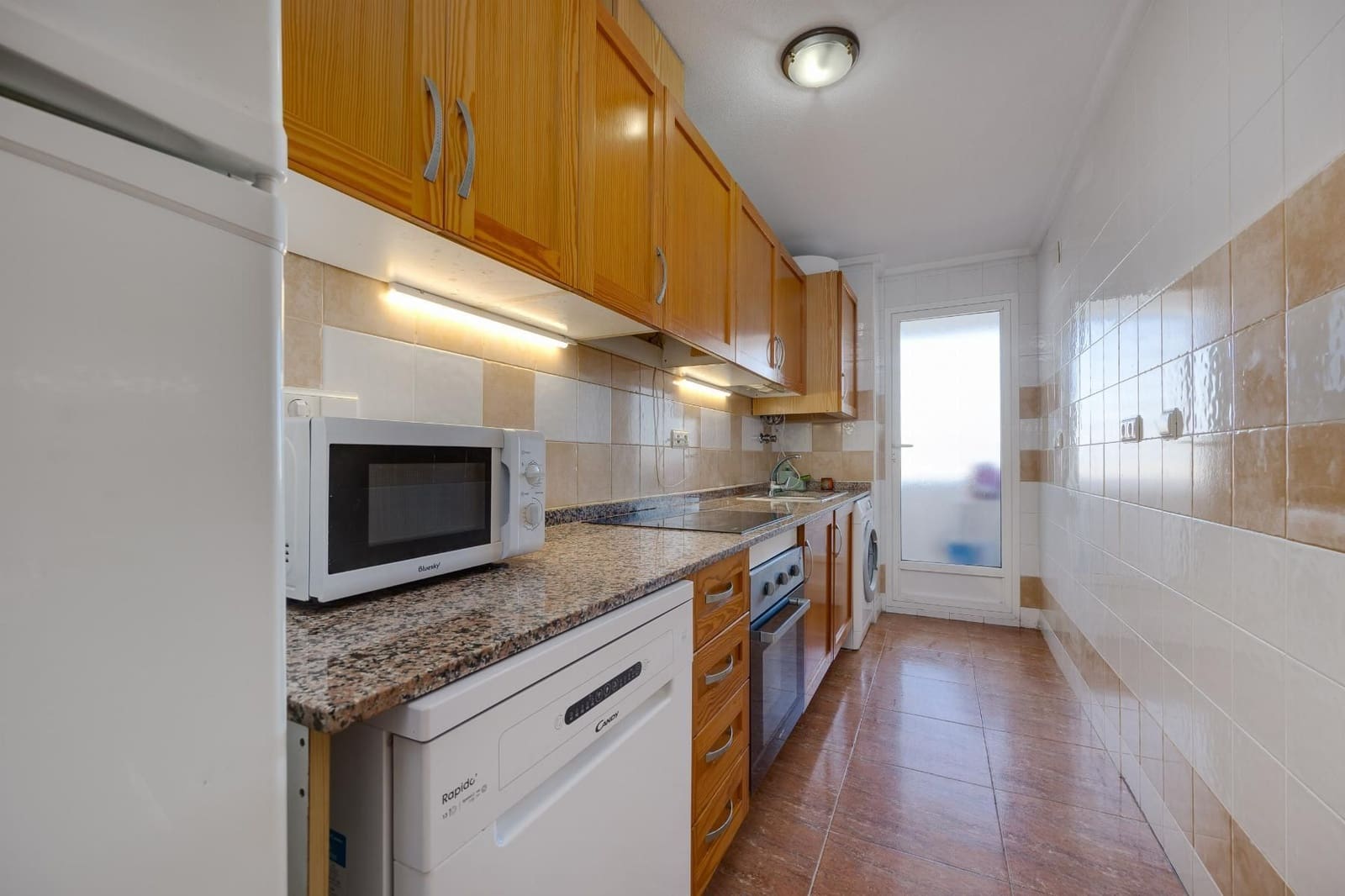 2 bedroom Apartment for sale in Torrevieja with pool garage - € 134,999 (Ref: 9433148)