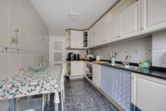 4 camera da letto Appartamento in vendita in Torrevieja - 133.900 € (Rif: 9433149)