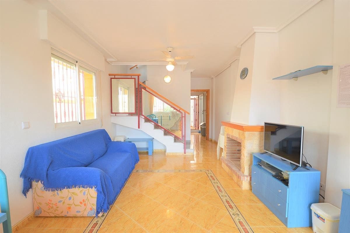 3 bedroom Townhouse for sale in Playa Flamenca with pool garage - € 185,000 (Ref: 9496899)