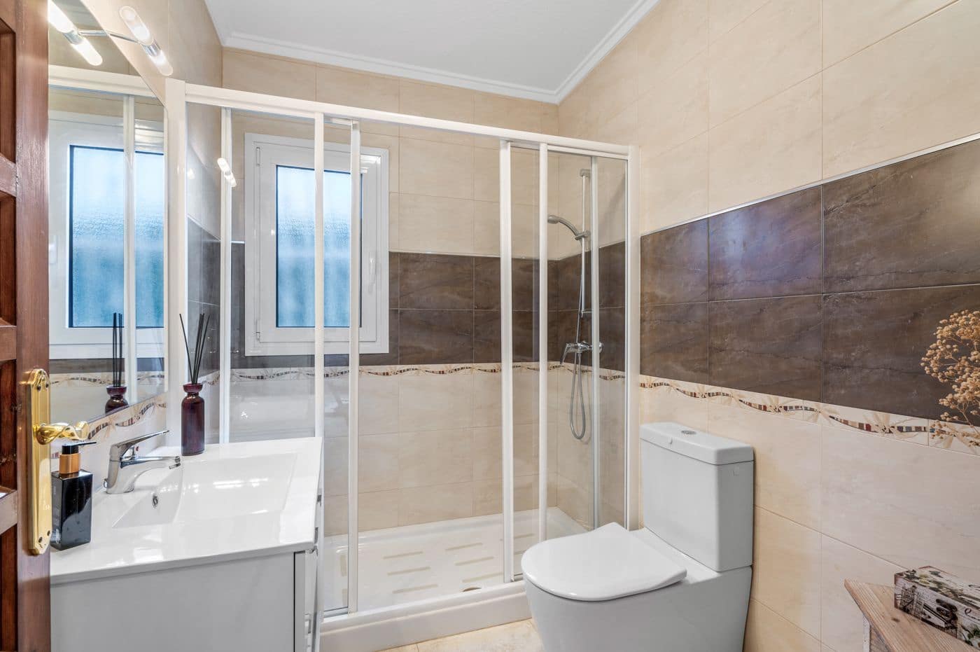 3 bedroom Villa for sale in Ciudad Quesada with pool garage - € 445,000 (Ref: 9610852)