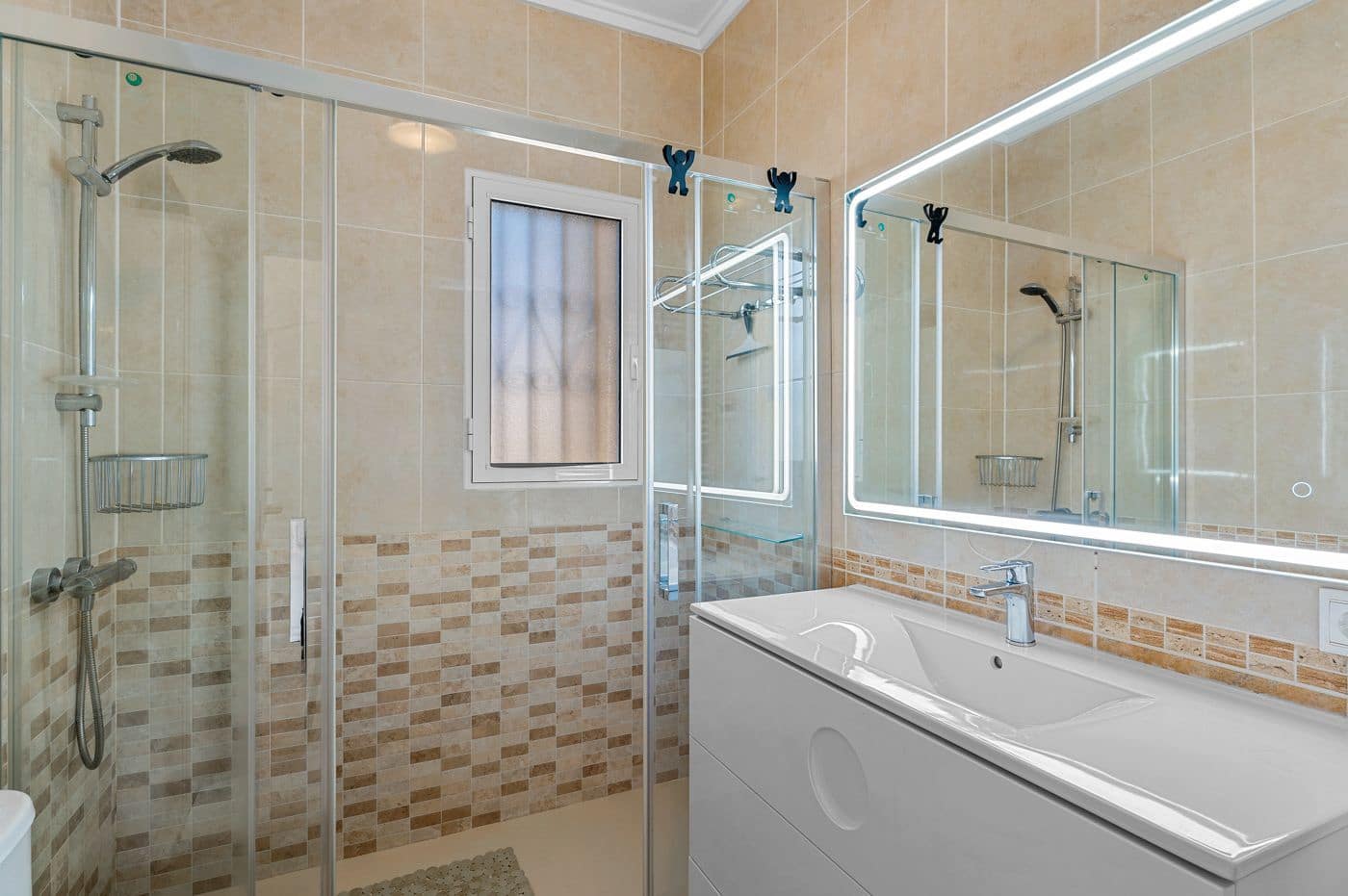 4 soveværelse Villa til salg i Ciudad Quesada med swimmingpool garage - € 449.500 (Ref: 9610854)