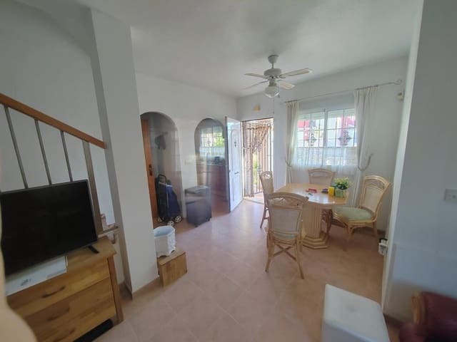 2 slaapkamer Huis te koop in Villamartin, Orihuela met zwembad garage - € 162.000 (Ref: 9690073)