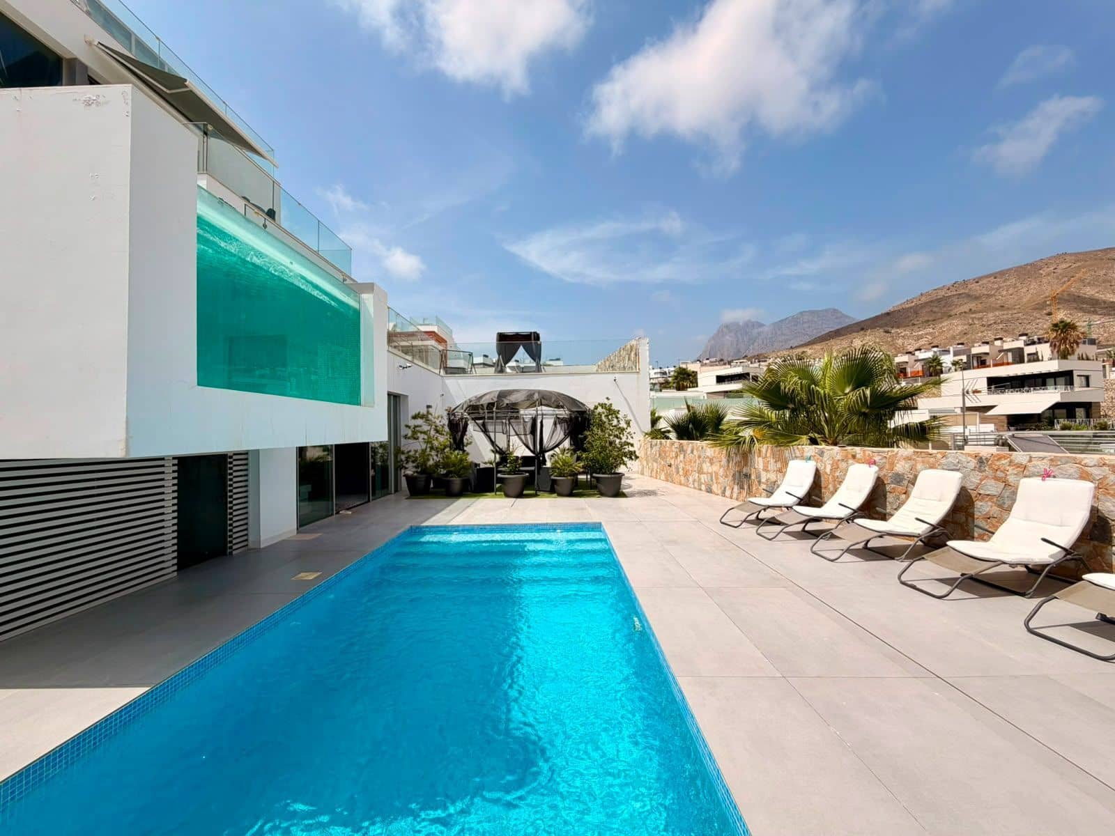 Chalet de 5 habitaciones en Finestrat en venta con piscina garaje - 1.500.000 € (Ref: 10031548)