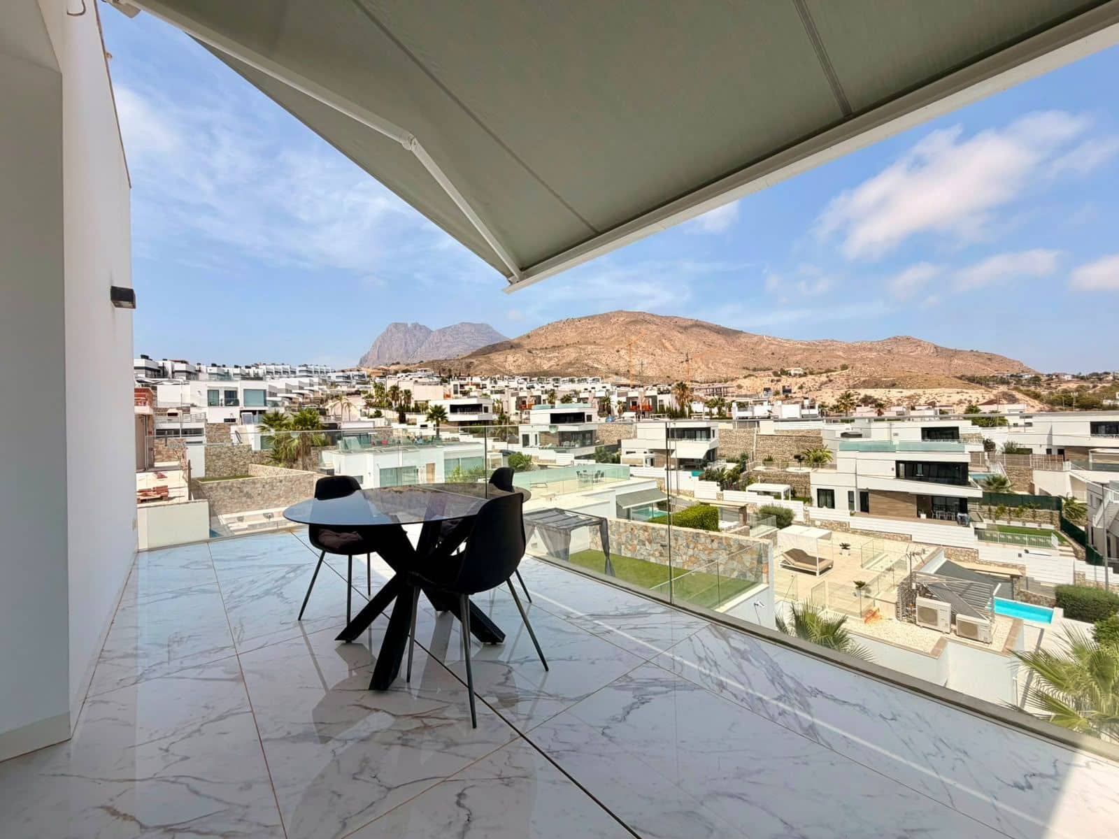 Chalet de 5 habitaciones en Finestrat en venta con piscina garaje - 1.500.000 € (Ref: 10031548)