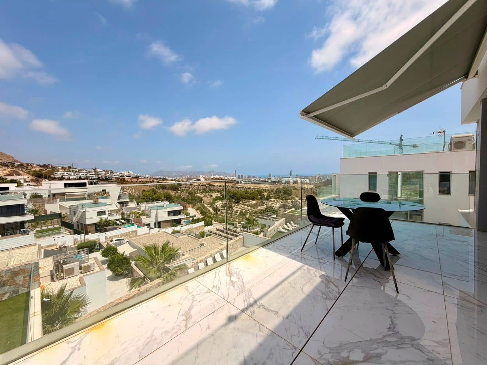 Chalet de 5 habitaciones en Finestrat en venta con piscina garaje - 1.500.000 € (Ref: 10031548)