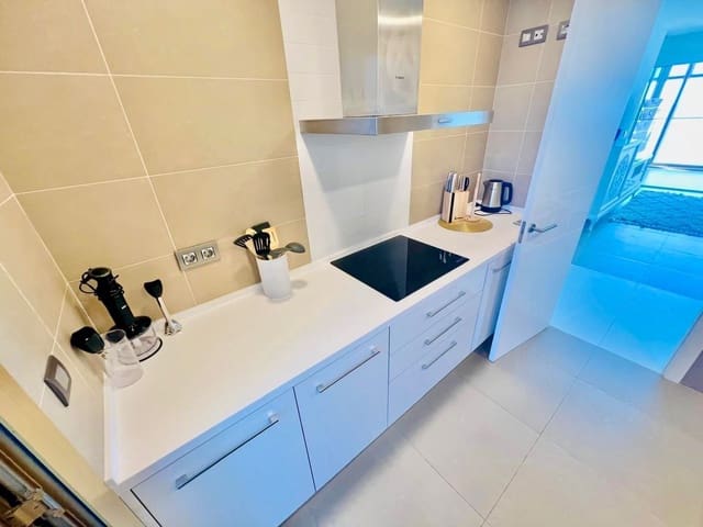 2 sovrum Lägenhet till salu i Playa Poniente, Benidorm med pool garage - 515 000 € (Ref: 10046935)