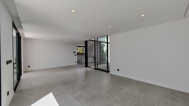 4 Zimmer Villa zu verkaufen in Escandinavia - Cautivador, Alfaz del Pi / L'Alfàs del Pi mit Pool Garage - 785.000 € (Ref: 10070393)