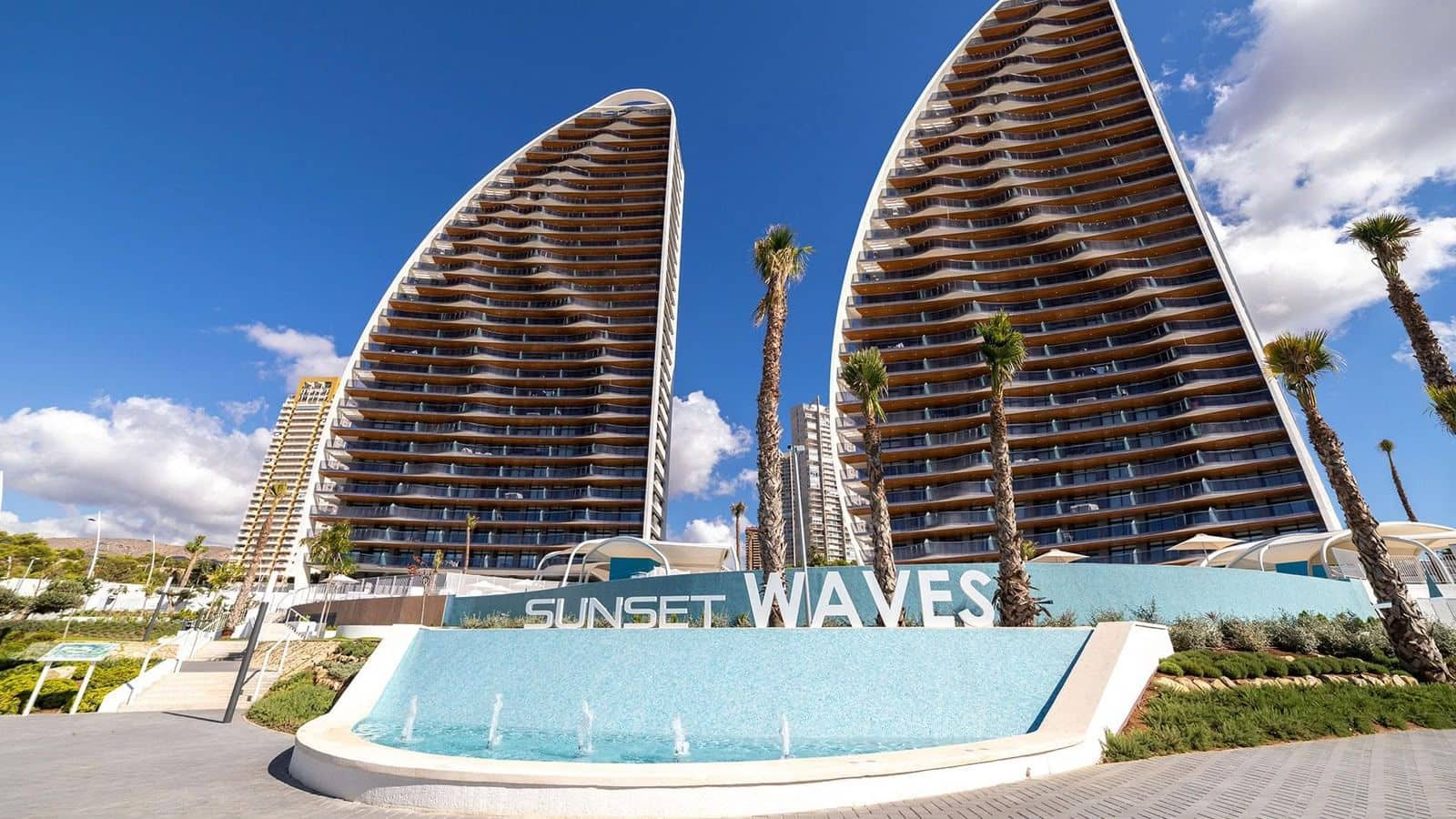 2 sypialnia Apartament na sprzedaż w Benidorm z basenem garażem - 749 000 € (Ref: 10077680)