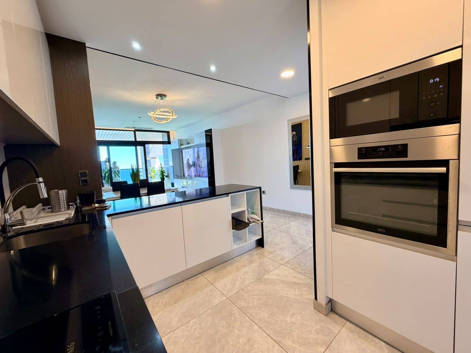 2 sypialnia Apartament na sprzedaż w Benidorm z basenem garażem - 749 000 € (Ref: 10077680)