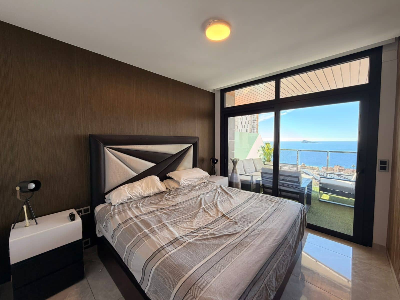 2 sypialnia Apartament na sprzedaż w Benidorm z basenem garażem - 749 000 € (Ref: 10077680)