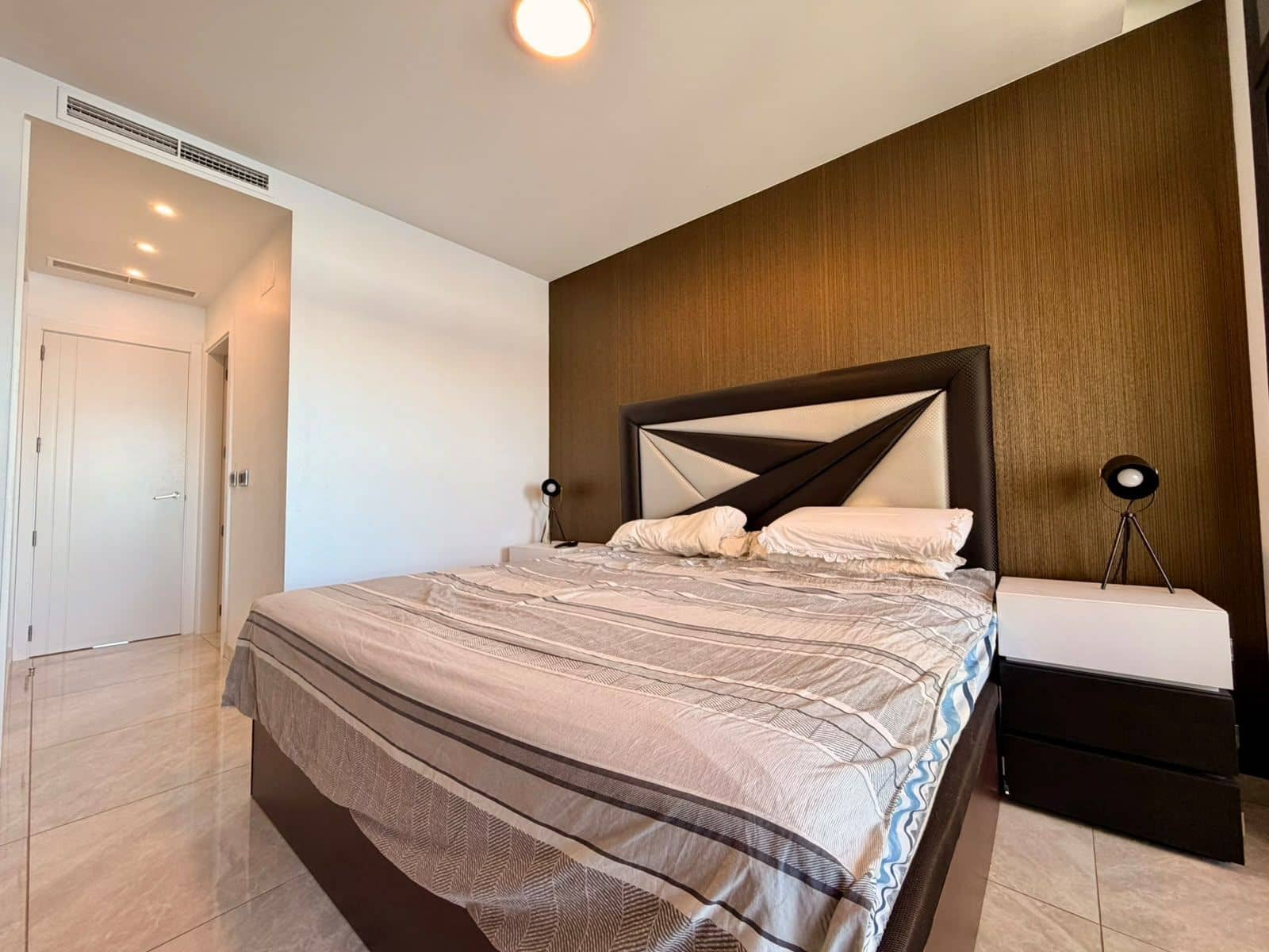 2 sypialnia Apartament na sprzedaż w Benidorm z basenem garażem - 749 000 € (Ref: 10077680)