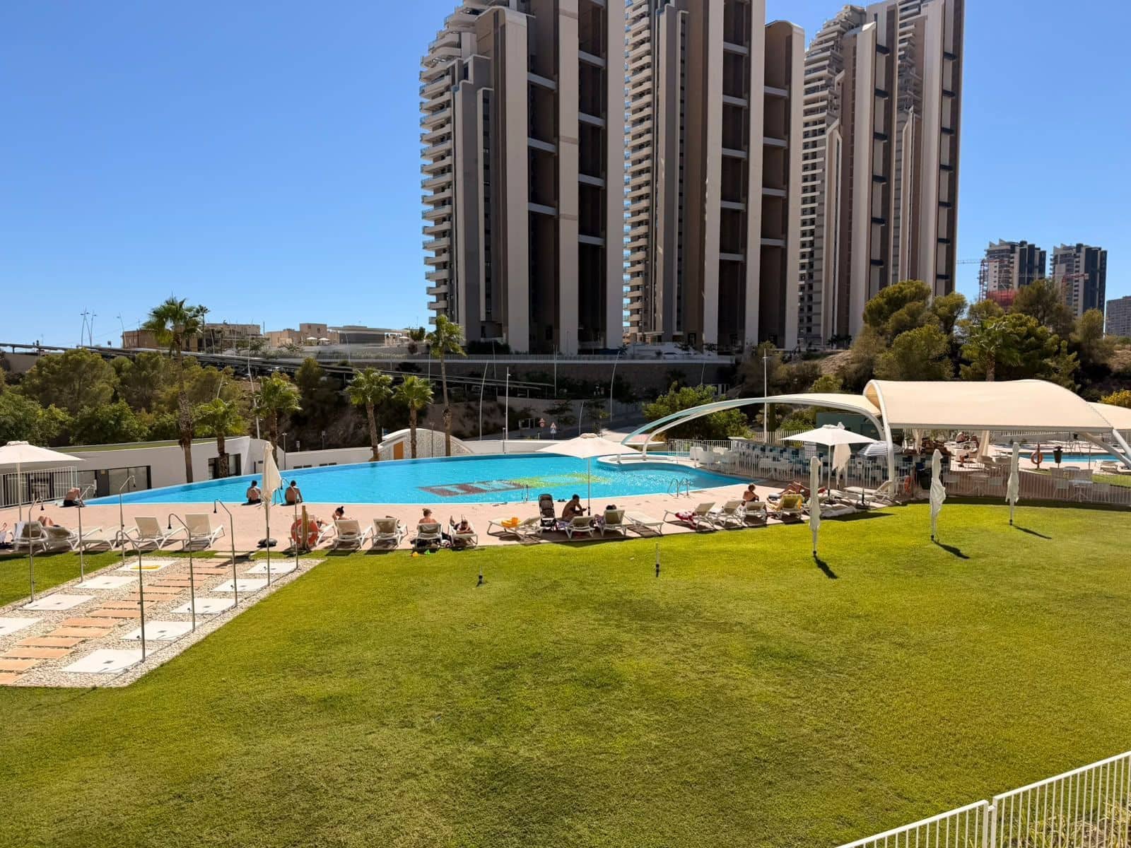 2 sypialnia Apartament na sprzedaż w Benidorm z basenem garażem - 749 000 € (Ref: 10077680)