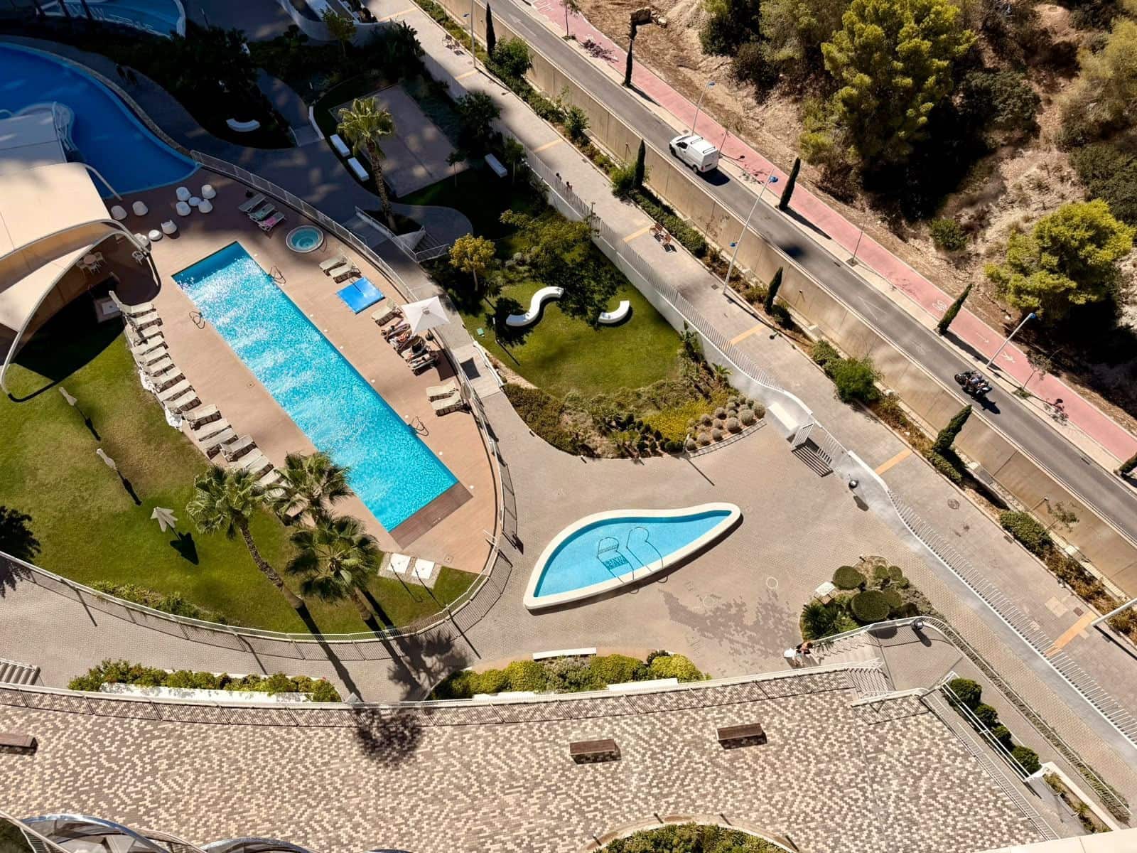 2 sypialnia Apartament na sprzedaż w Benidorm z basenem garażem - 749 000 € (Ref: 10077680)