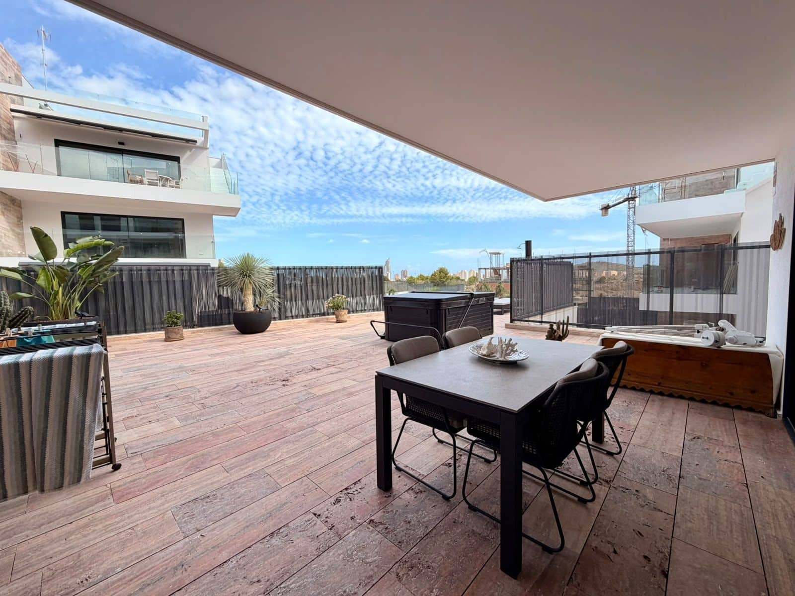 2 bedroom Apartment for sale in Finestrat with pool garage - € 370,000 (Ref: 10077681)