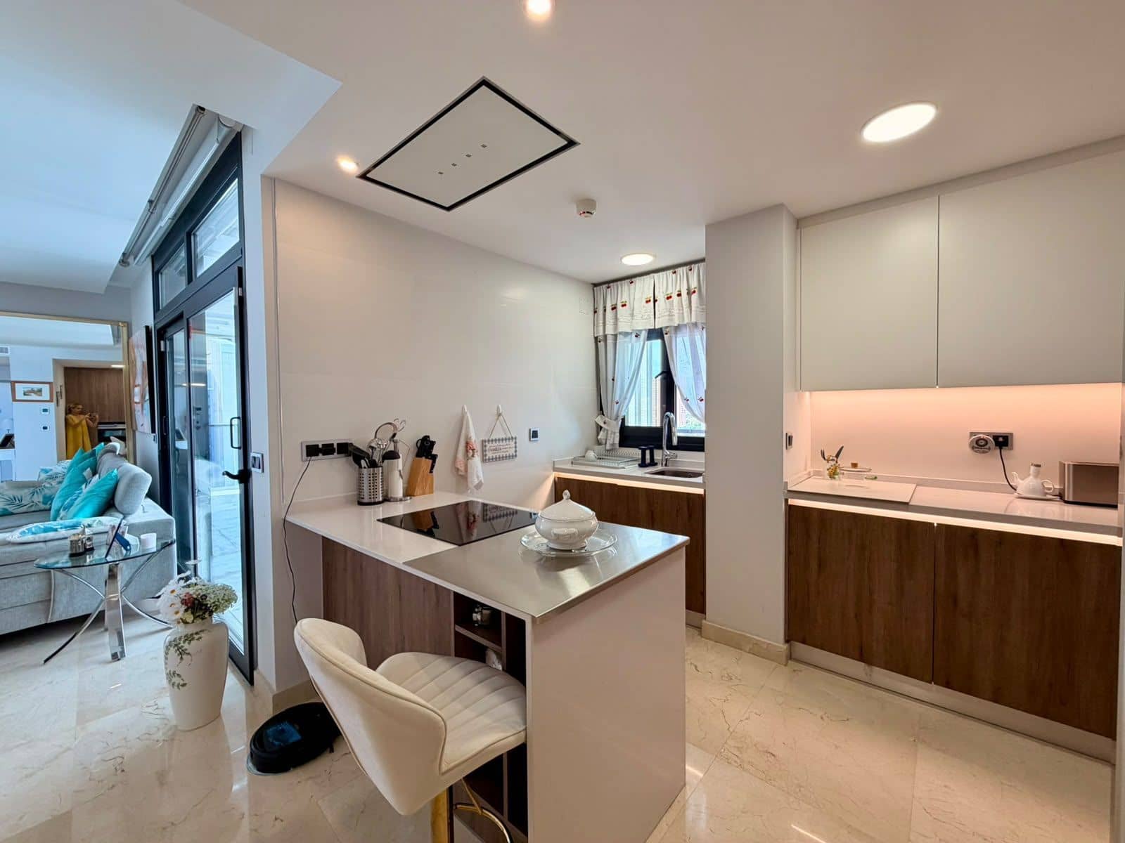 3 Zimmer Apartment zu verkaufen in Benidorm mit Pool Garage - 1.150.000 € (Ref: 10088935)