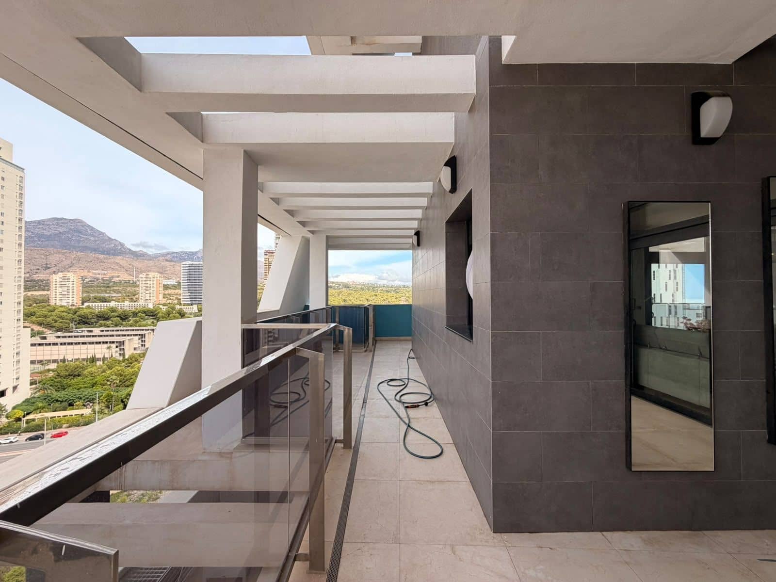 3 Zimmer Apartment zu verkaufen in Benidorm mit Pool Garage - 1.150.000 € (Ref: 10088935)