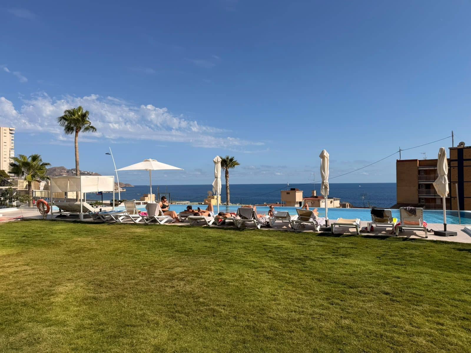 3 Zimmer Apartment zu verkaufen in Benidorm mit Pool Garage - 1.150.000 € (Ref: 10088935)