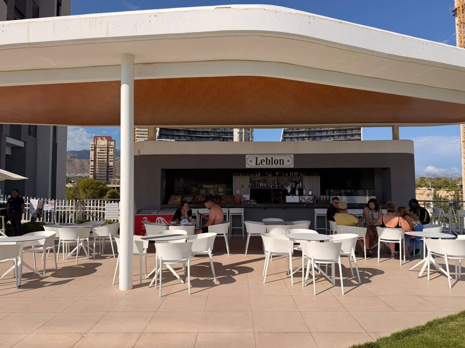 3 Zimmer Apartment zu verkaufen in Benidorm mit Pool Garage - 1.150.000 € (Ref: 10088935)