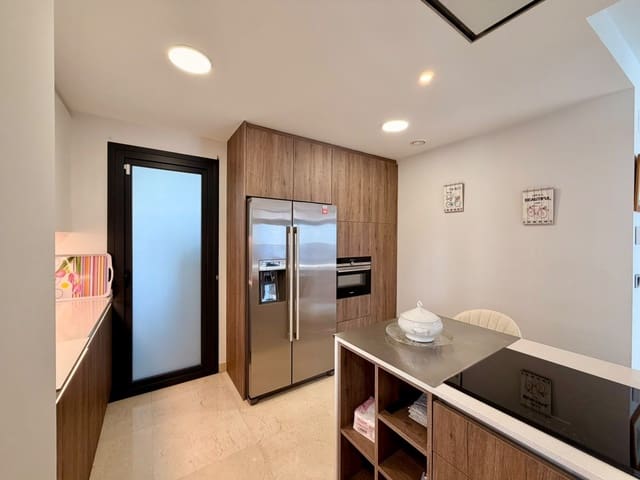 3 Zimmer Apartment zu verkaufen in Playa Poniente, Benidorm mit Pool Garage - 1.150.000 € (Ref: 10088935)