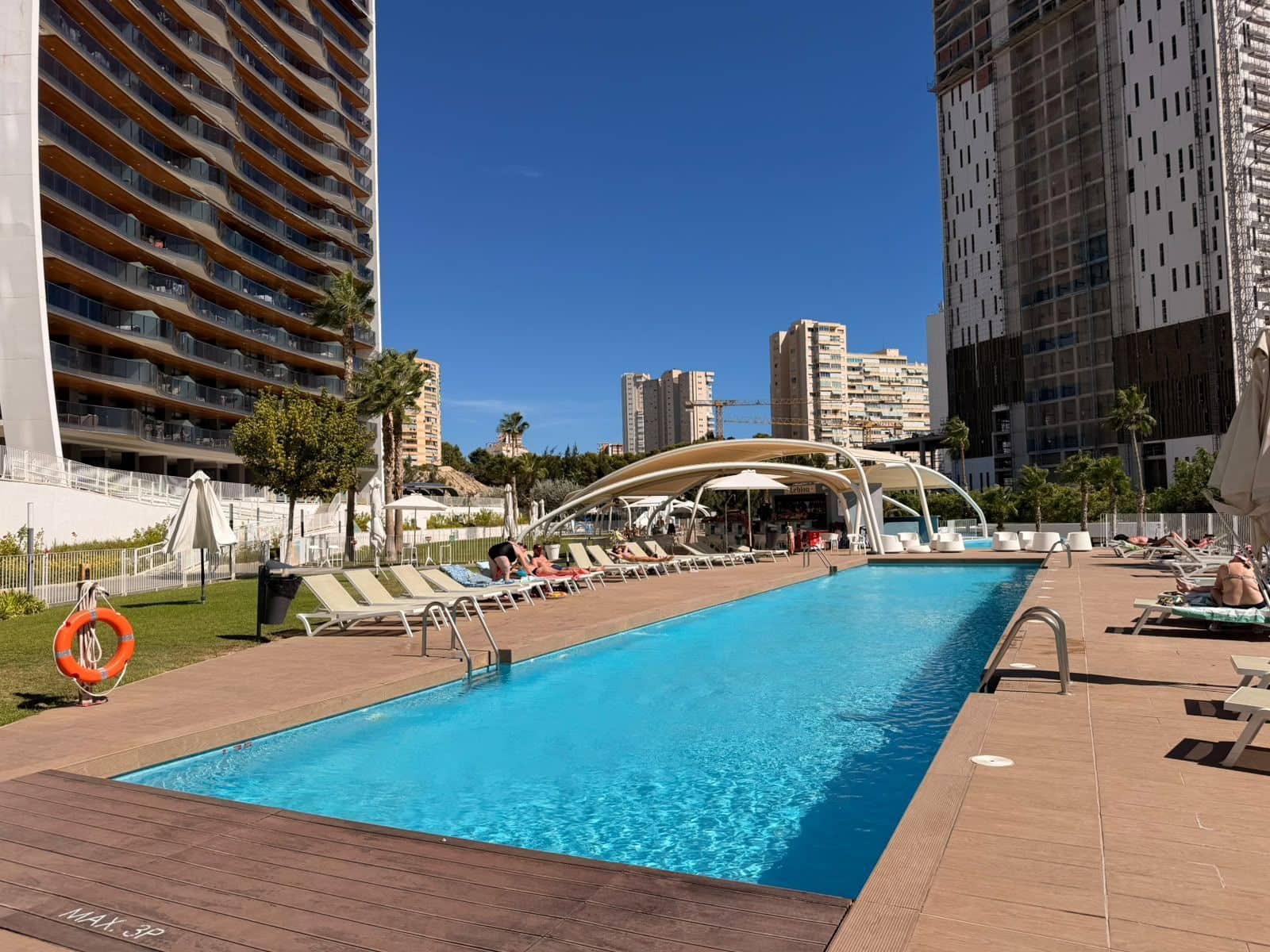 3 Zimmer Apartment zu verkaufen in Benidorm mit Pool Garage - 1.150.000 € (Ref: 10088935)