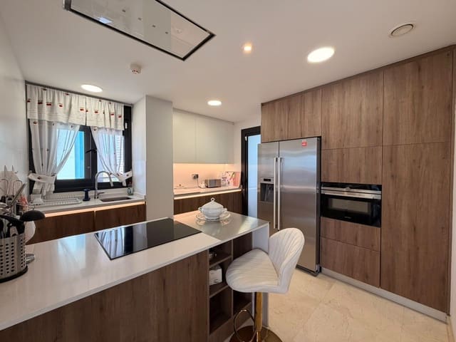 3 Zimmer Apartment zu verkaufen in Playa Poniente, Benidorm mit Pool Garage - 1.150.000 € (Ref: 10088935)