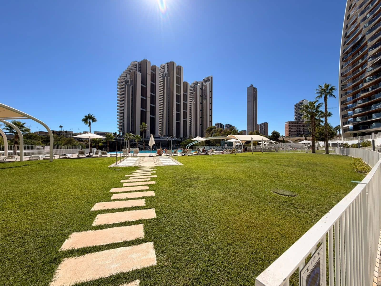 3 Zimmer Apartment zu verkaufen in Benidorm mit Pool Garage - 1.150.000 € (Ref: 10088935)