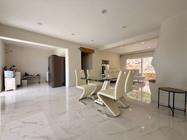 Chalet de 3 habitaciones en Altea en venta con piscina garaje - 1.150.000 € (Ref: 10088936)
