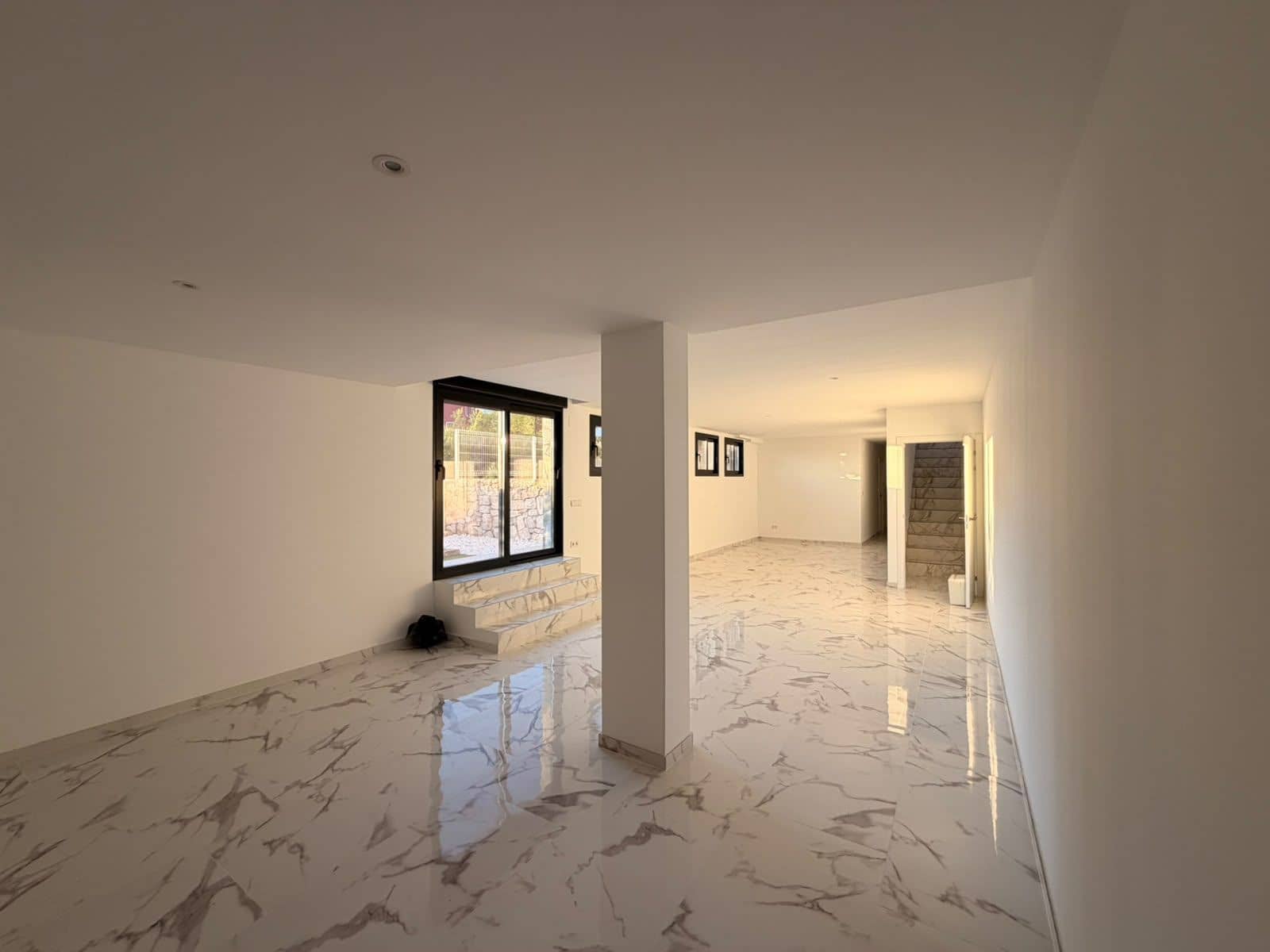 3 sypialnia Willa na sprzedaż w Finestrat z basenem garażem - 970 000 € (Ref: 10111505)
