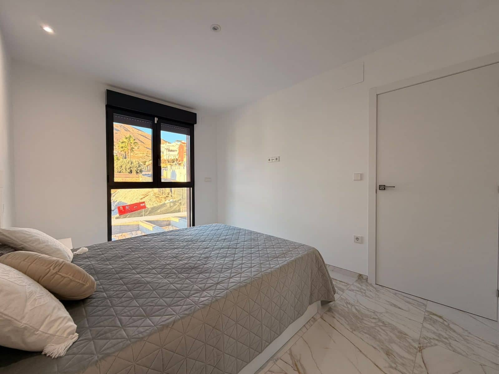 3 sypialnia Willa na sprzedaż w Finestrat z basenem garażem - 970 000 € (Ref: 10111505)