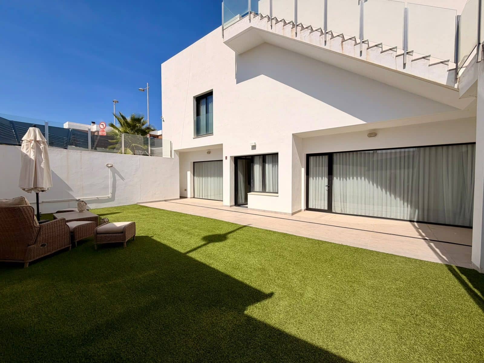 Chalet de 4 habitaciones en Finestrat en venta con piscina garaje - 889.000 € (Ref: 10111506)