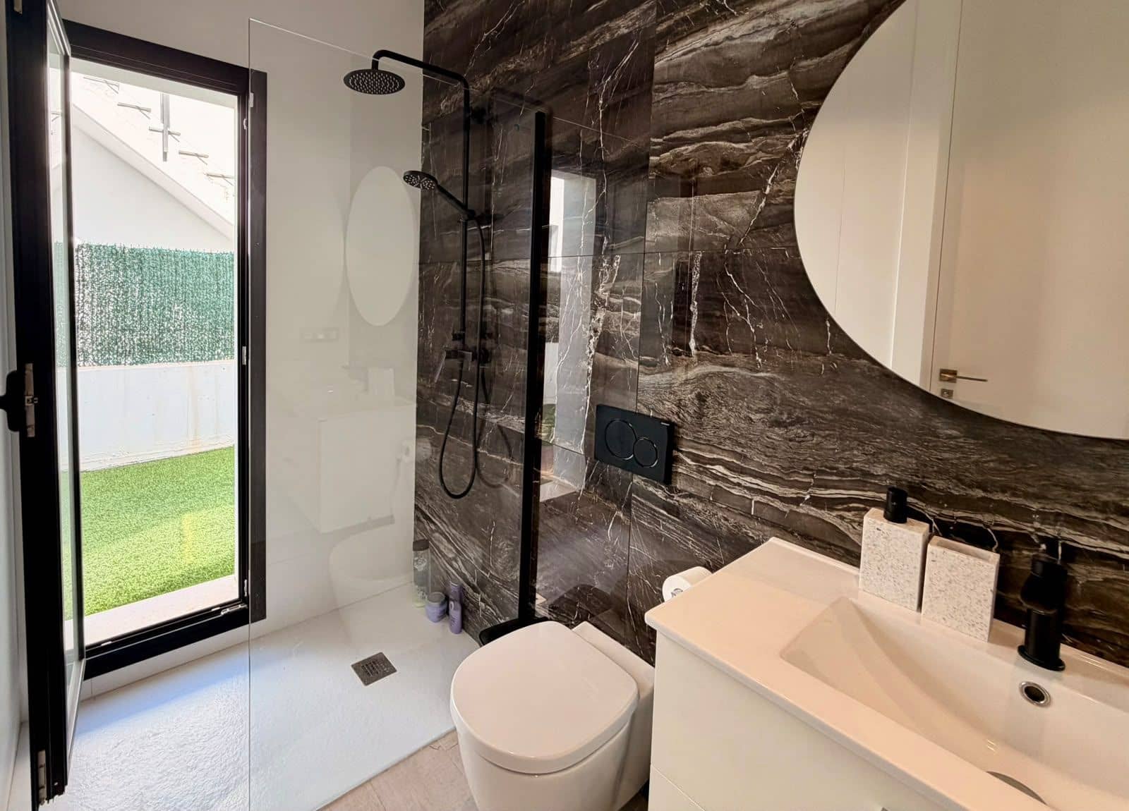 Chalet de 4 habitaciones en Finestrat en venta con piscina garaje - 889.000 € (Ref: 10111506)