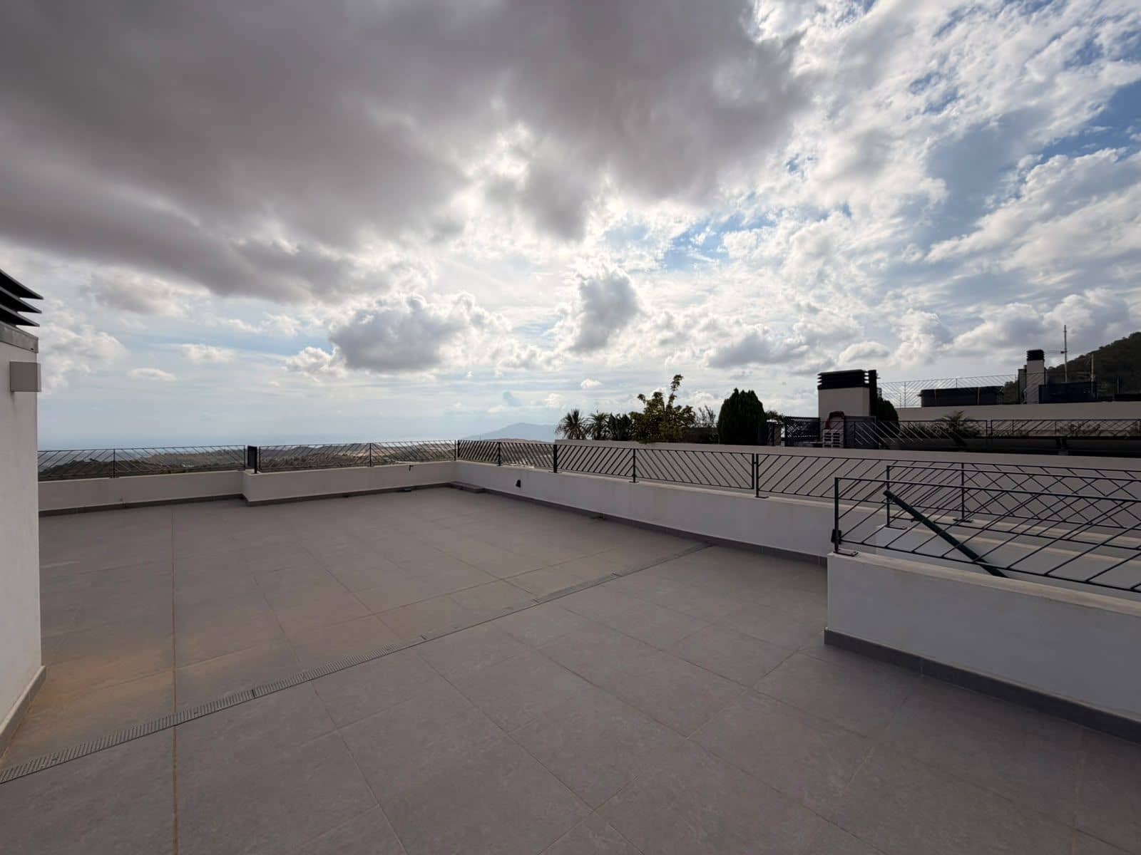 3 quarto Moradia para venda em Polop com piscina garagem - 595 000 € (Ref: 10132614)